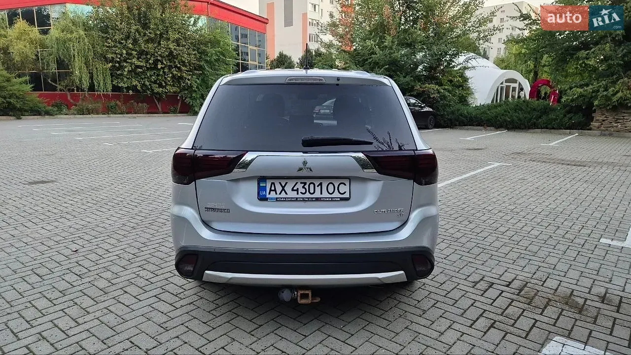 Mitsubishi Outlander 2015 photo 4