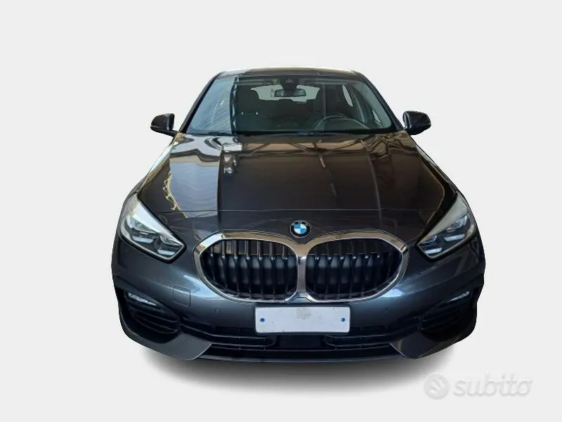 BMW 1 Series 2021 photo 2