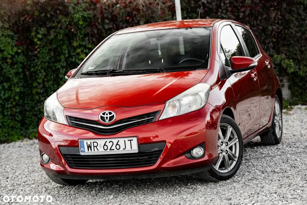 Toyota Yaris 2012 photo 5