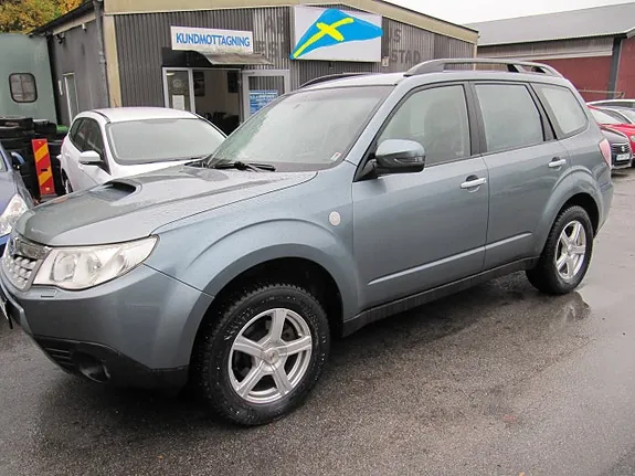 Subaru Forester 2011 photo 3