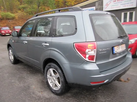 Subaru Forester 2011 photo 4