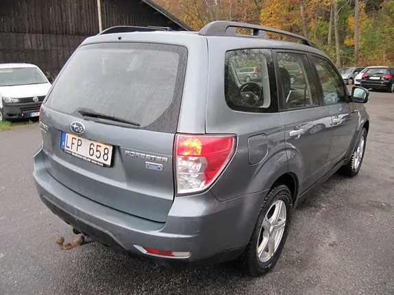 Subaru Forester 2011 photo 5