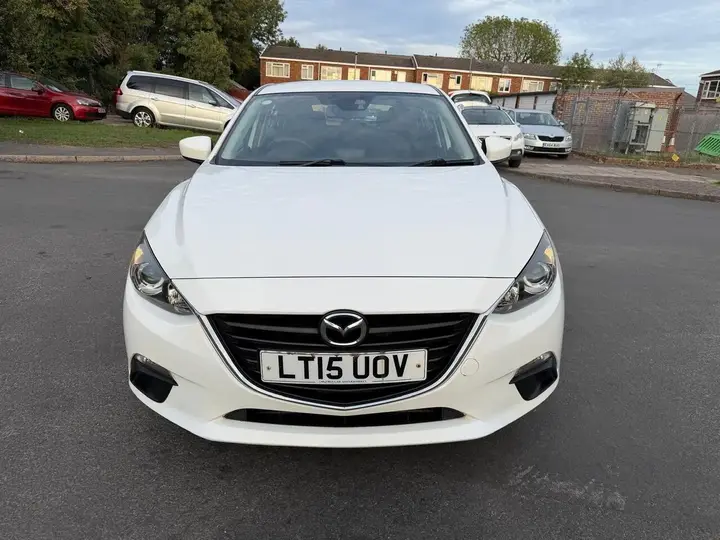 Mazda Mazda3 2015 photo 2