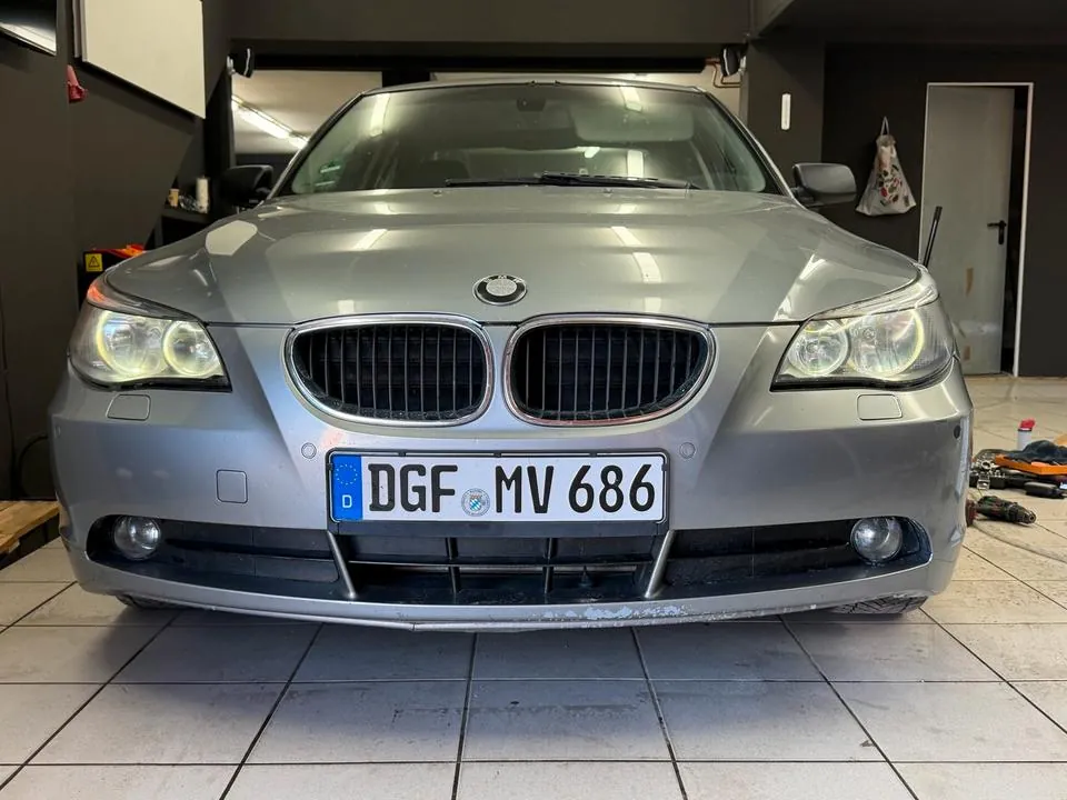 BMW E60 520I