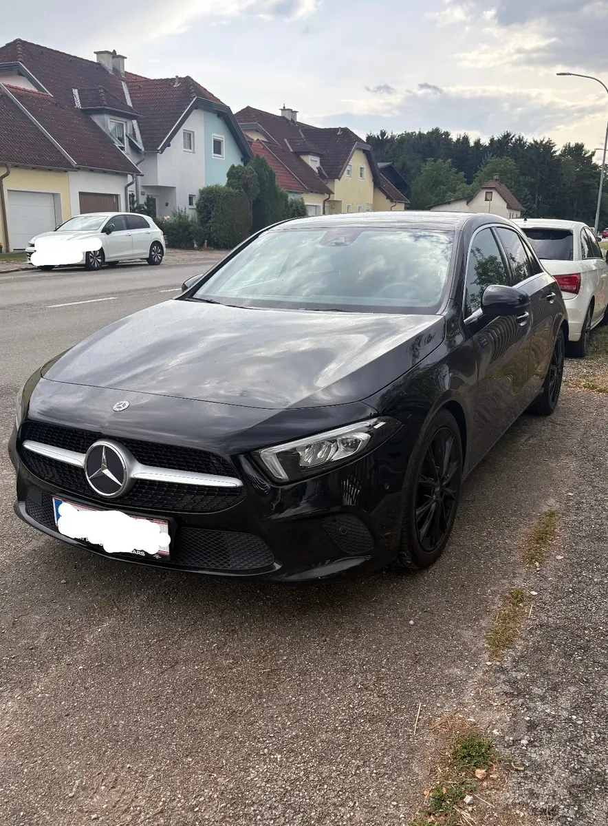 Mercedes-Benz A-Class 2018 photo 2