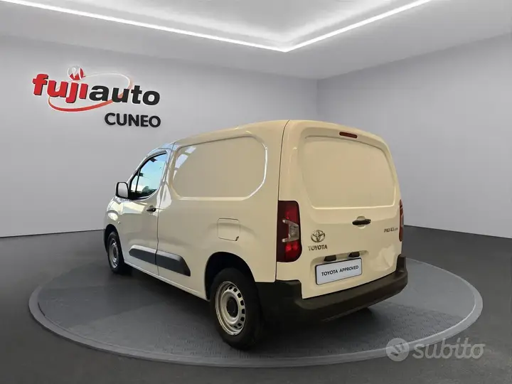Toyota Proace City 2021 photo 2