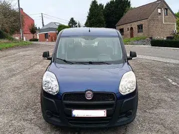 Fiat Doblo 2012 photo 2