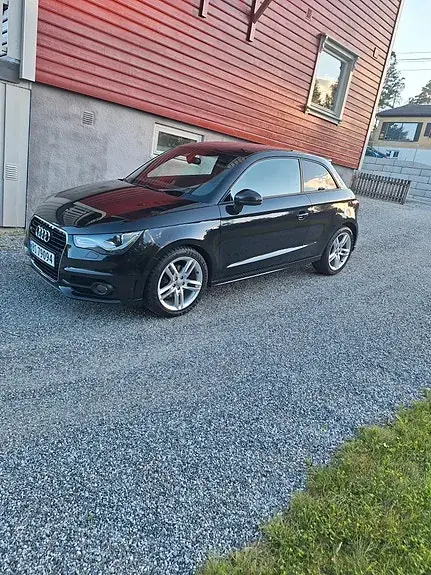Audi A1 2013 photo 2