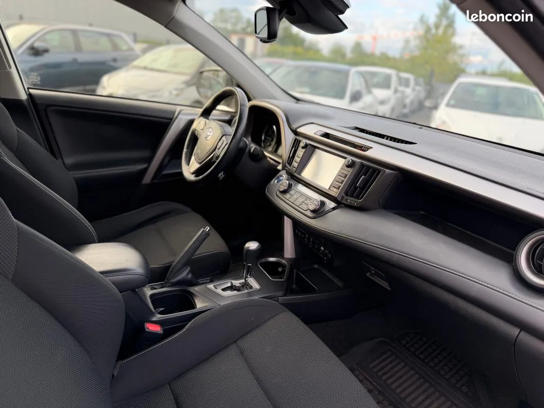 Toyota Rav4 2018 photo 4