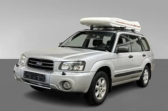 Subaru Forester 2005 photo 2