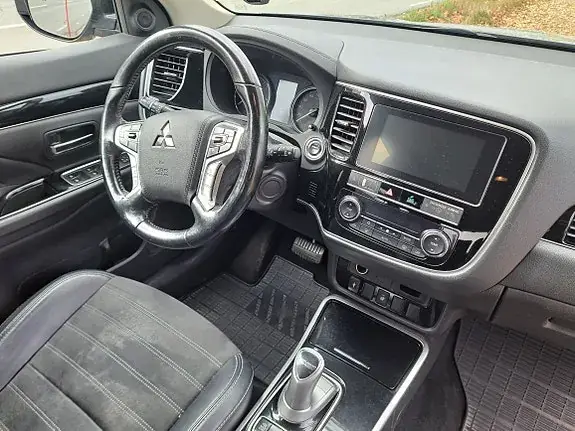 Mitsubishi Outlander 2019 photo 5