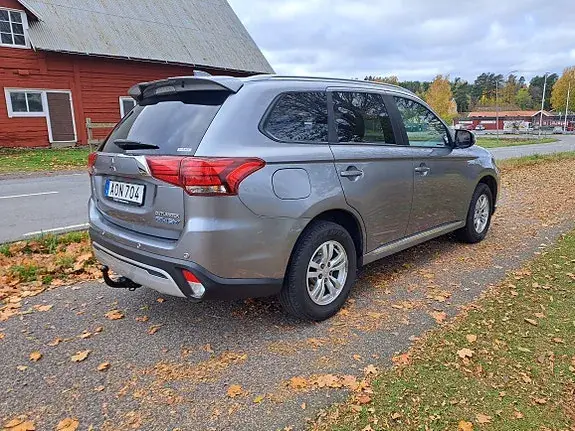 Mitsubishi Outlander 2019 photo 3