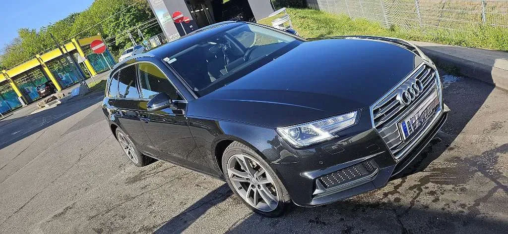 Audi A4 2018 photo 3