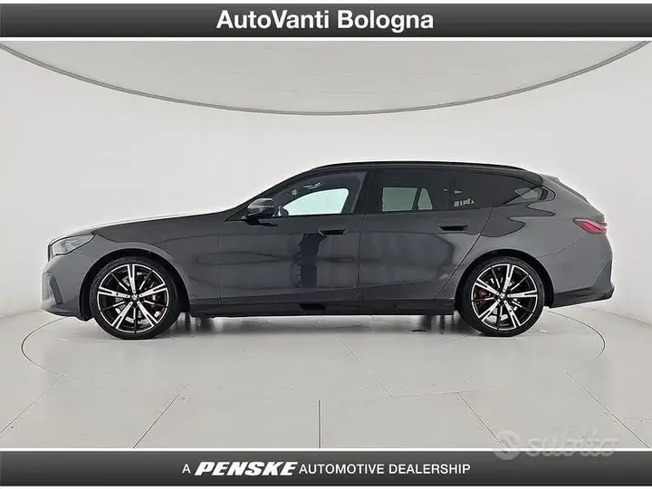 BMW 5 Series 2025 photo 3