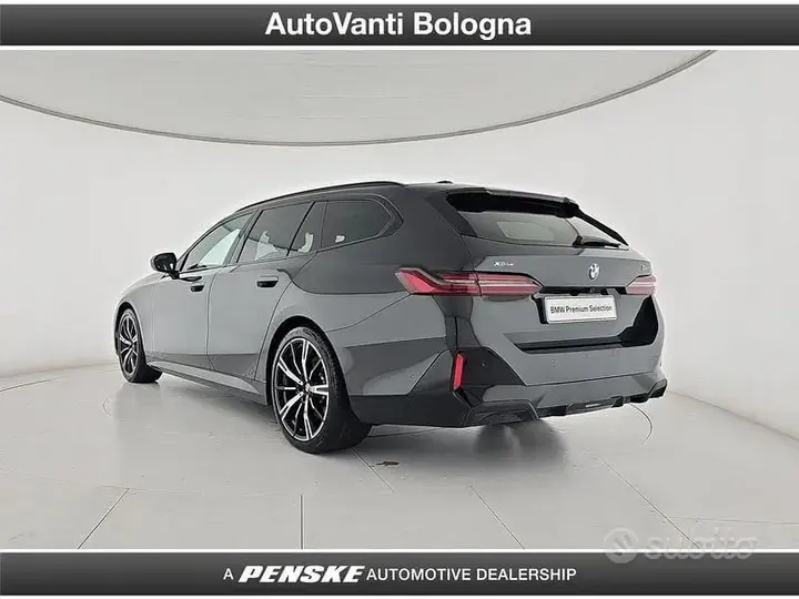 BMW 5 Series 2025 photo 4