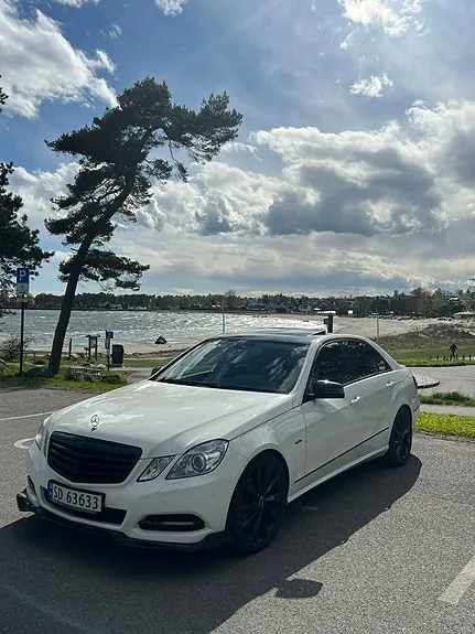 Mercedes-Benz E220 D