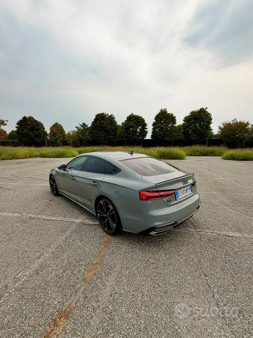 Audi A5 2022 photo 2