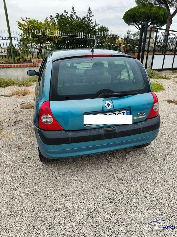 Renault Clio 2005 photo 3