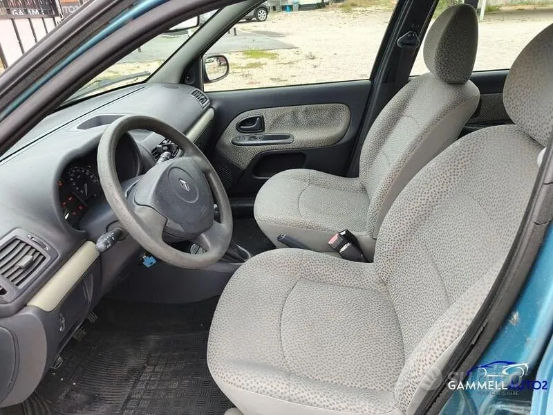 Renault Clio 2005 photo 5