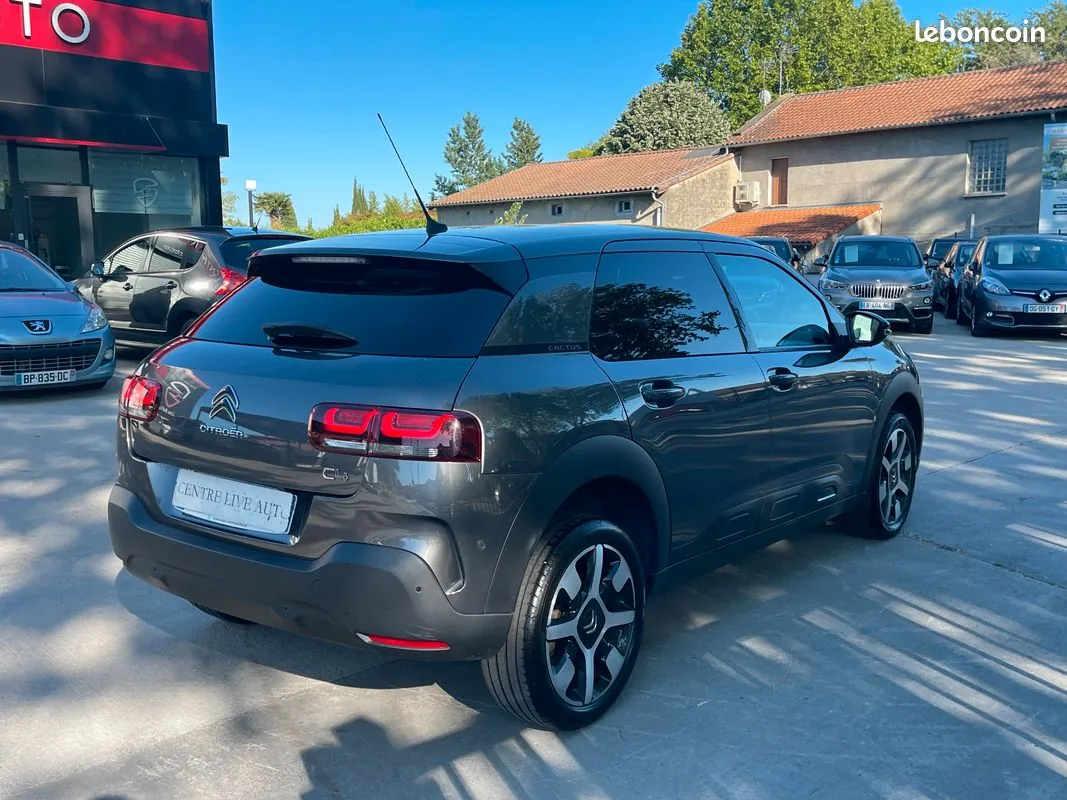Citroen C4 2018 photo 2
