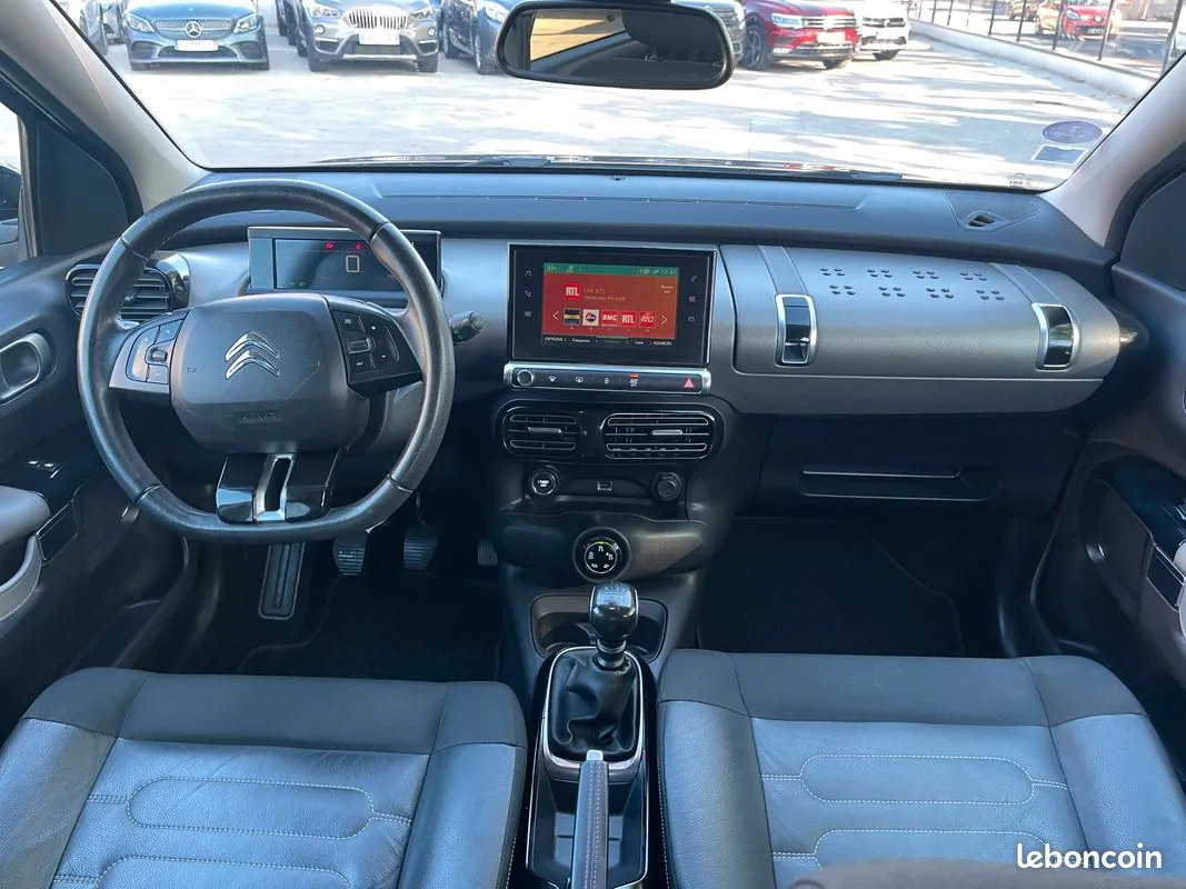 Citroen C4 2018 photo 3