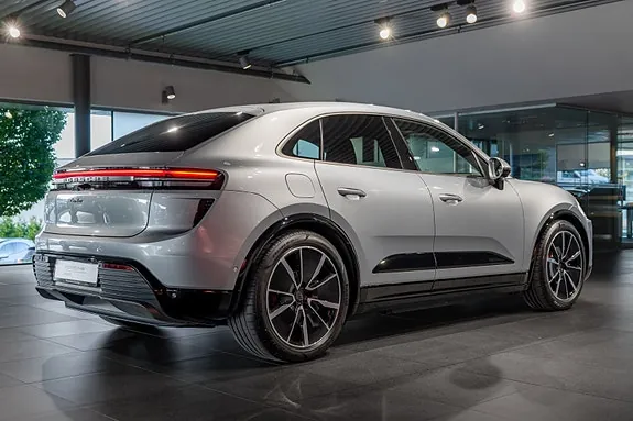 Porsche Macan 2024 photo 5