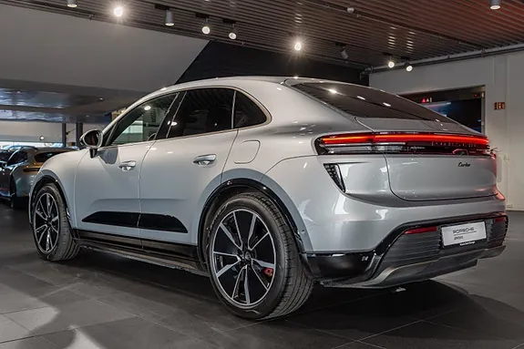 Porsche Macan 2024 photo 3