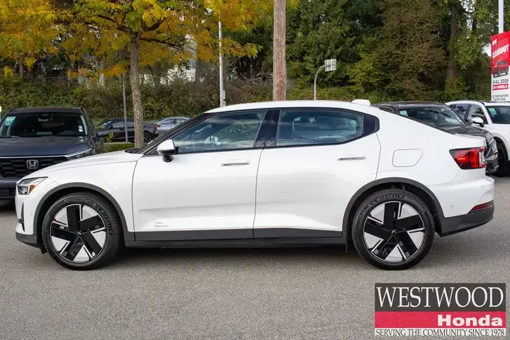 Polestar 2 2025 photo 2