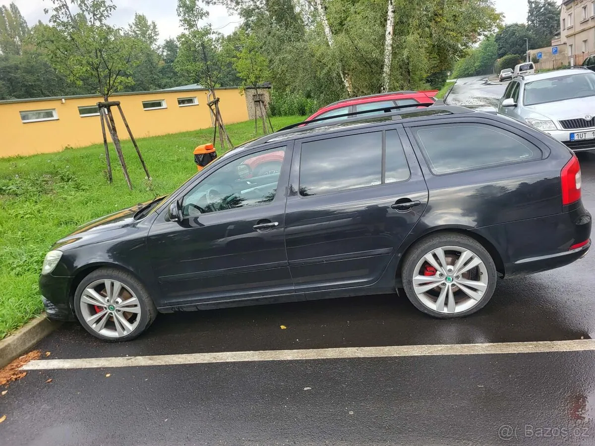Volkswagen Octavia 2010 photo 4
