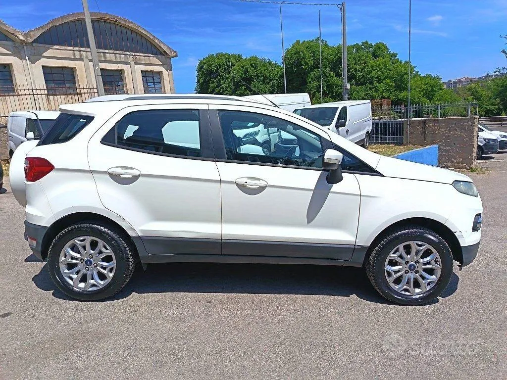 Ford Ecosport 2014 photo 4
