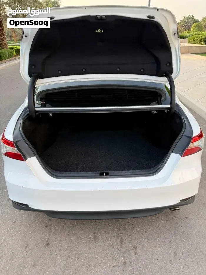 Toyota Camry 2019 photo 3