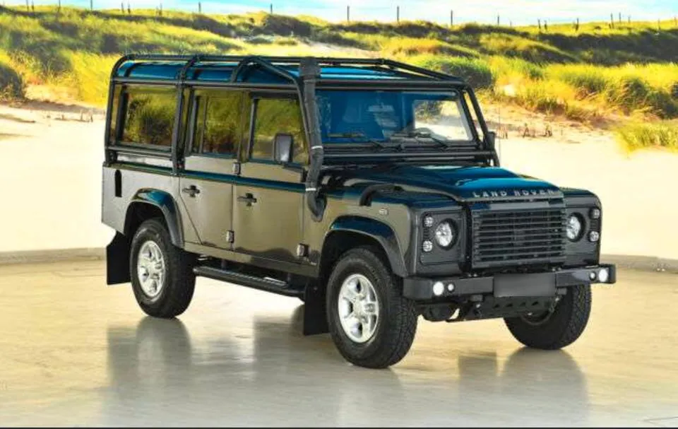 Land Rover Defender 110