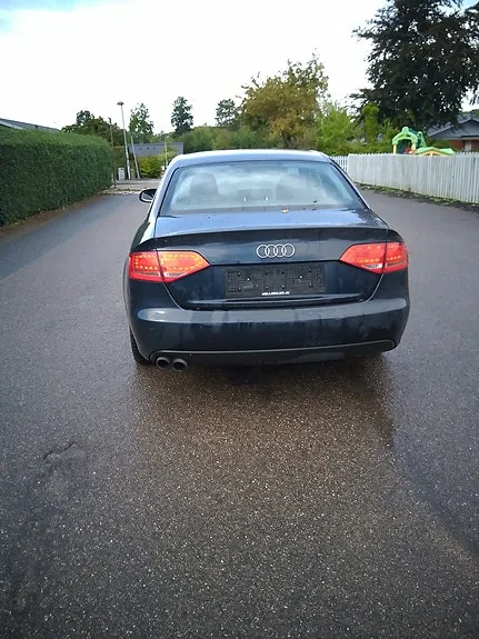 Audi A4 2009 photo 3
