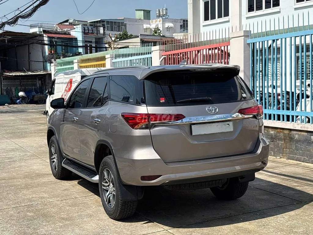 Toyota Fortuner 2022 photo 5