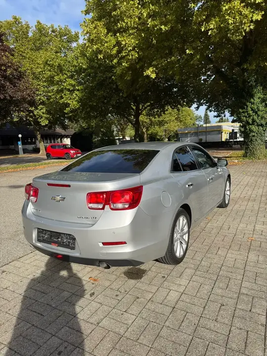 Chevrolet Malibu 2012 photo 3