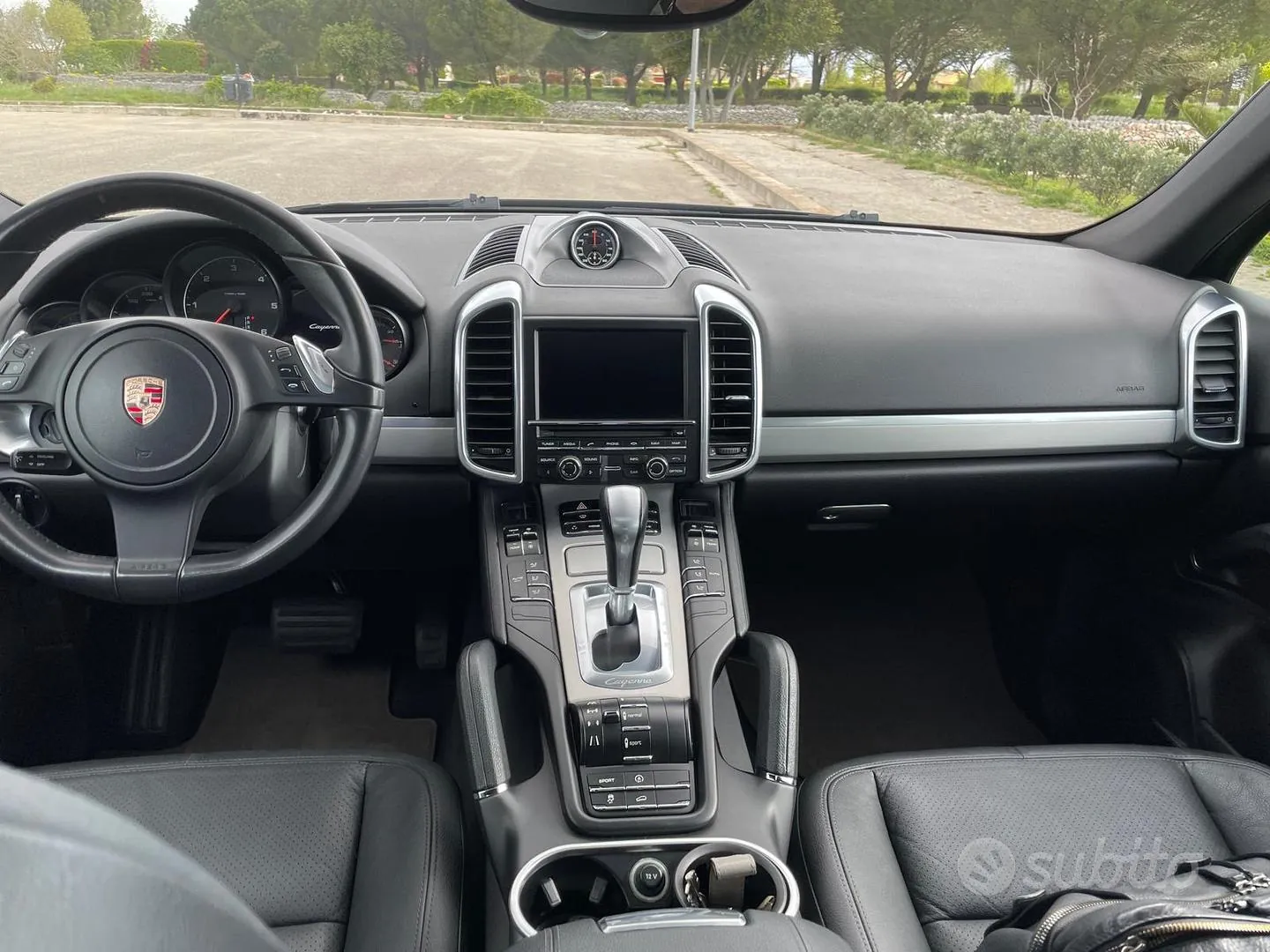 Porsche Cayenne 2012 photo 4