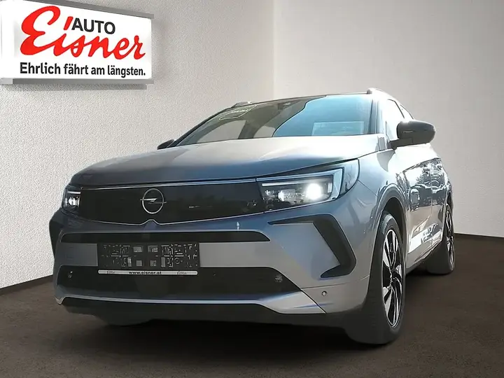 Opel Grandland X 2022 photo 2