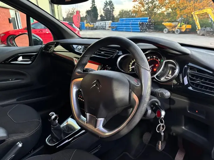 Citroen Ds3 2014 photo 2