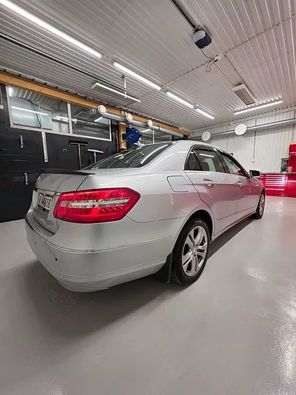 Mercedes-Benz E220 2009 photo 5