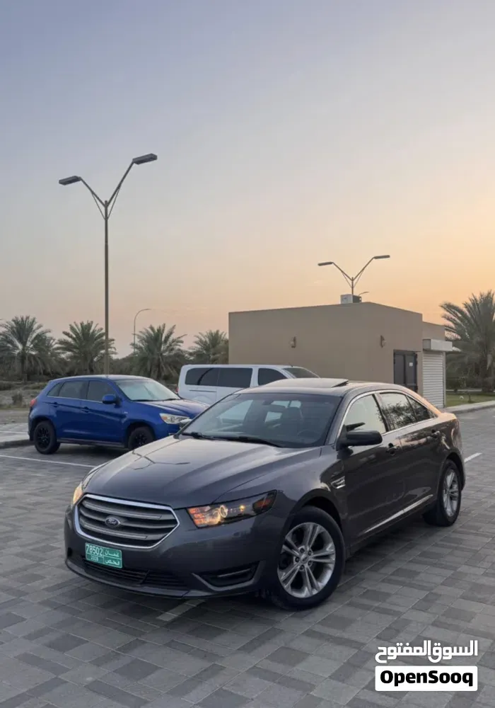 Ford Taurus 2017 photo 5