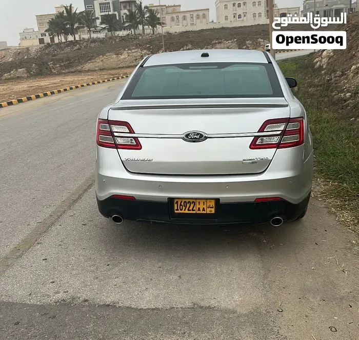 Ford Taurus