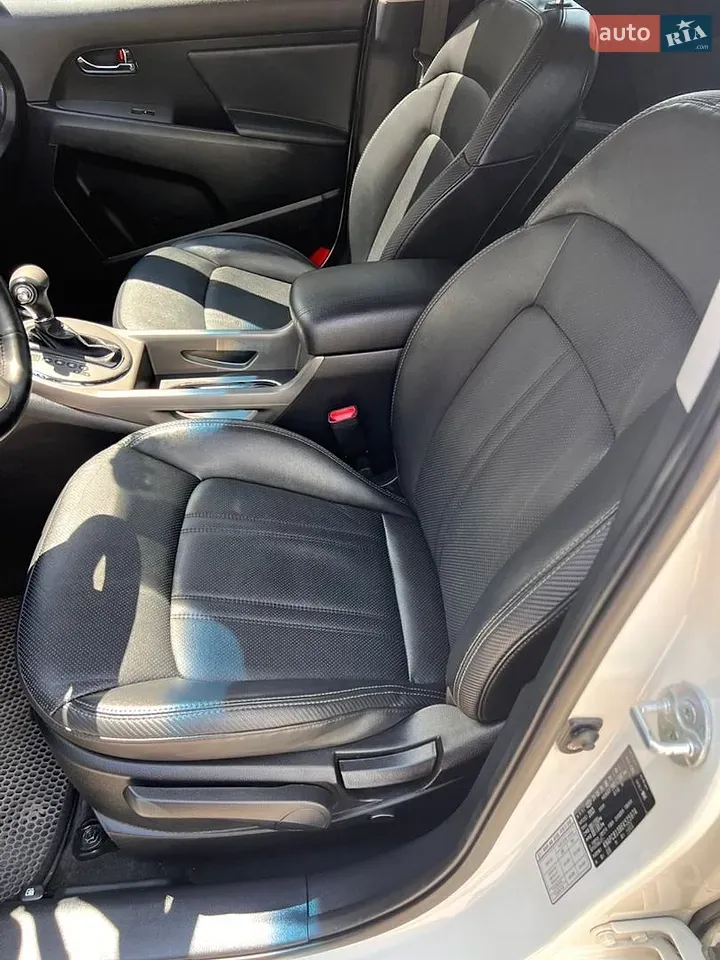 Kia Sportage 2013 photo 2