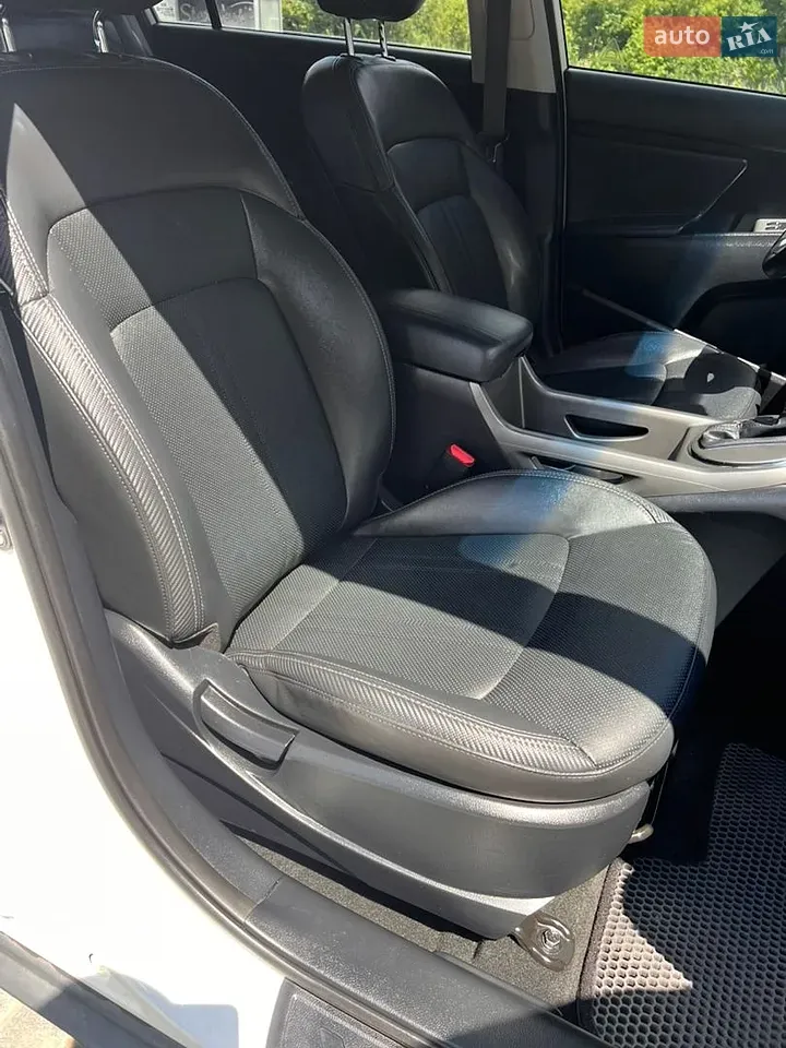 Kia Sportage 2013 photo 4