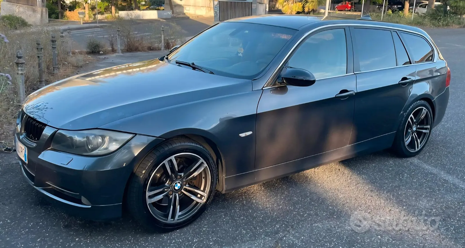 BMW 330