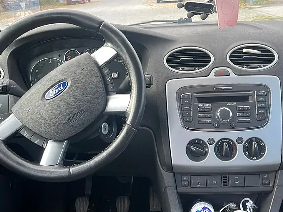 Ford Focus 2007 photo 4