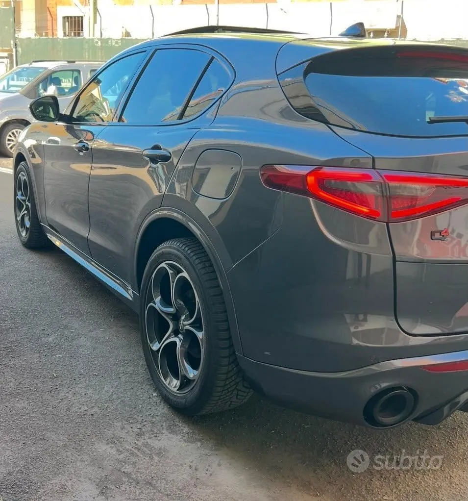 Alfa Romeo Stelvio 2022 photo 4