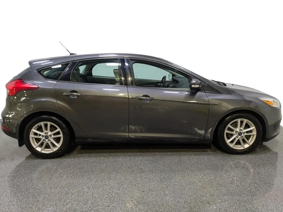 Ford Focus 2015 photo 2