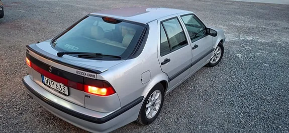 Saab 9000 1997 photo 2