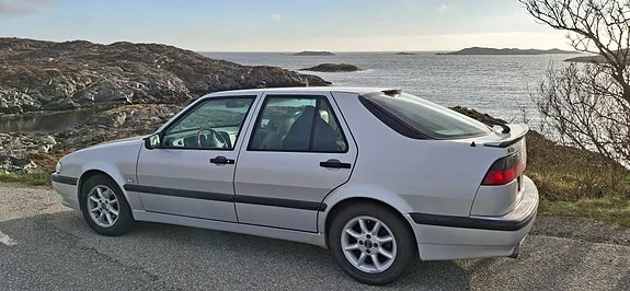 Saab 9000