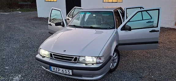 Saab 9000 1997 photo 4